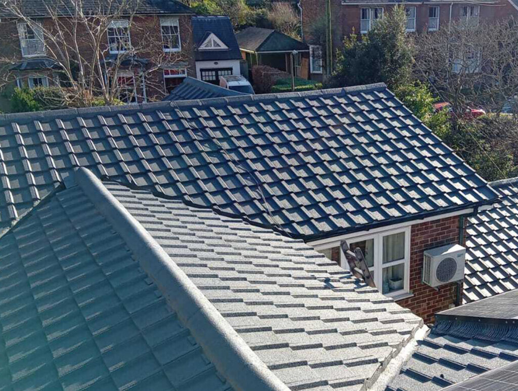 clean and tidy roof after roof cleaning in Essex