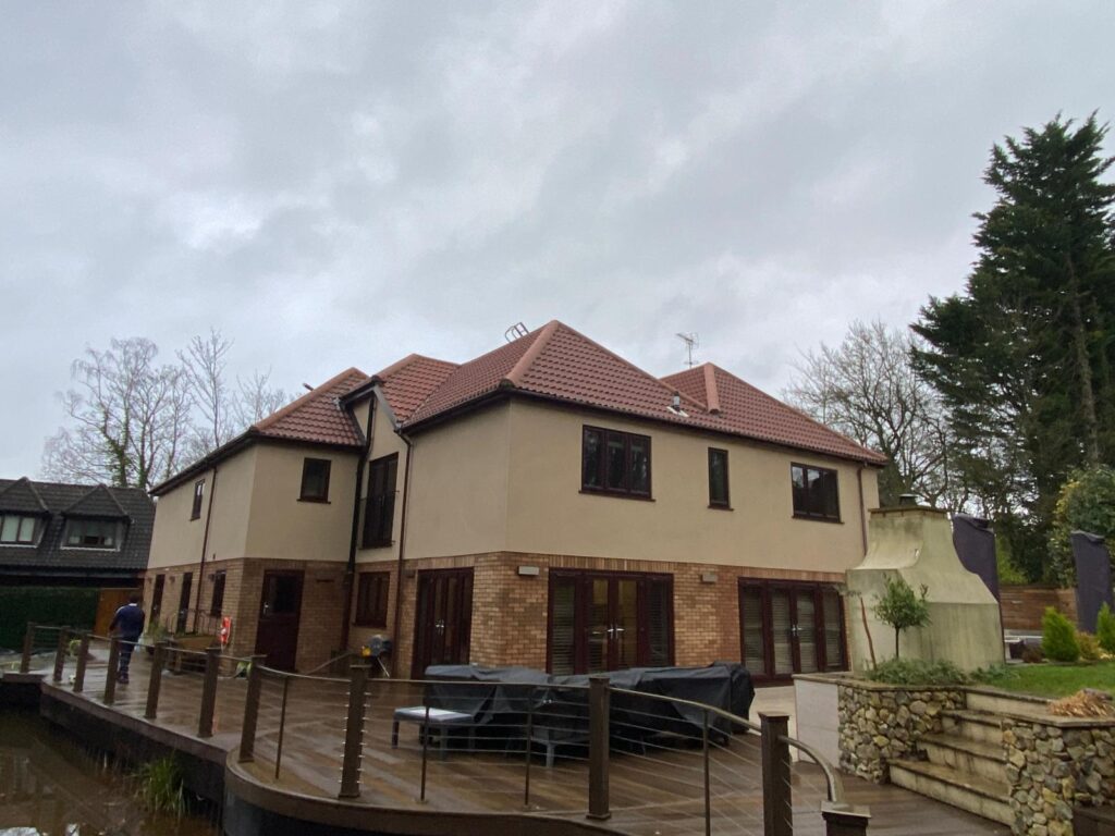 House roof cleaning done by Universal Eco Homes