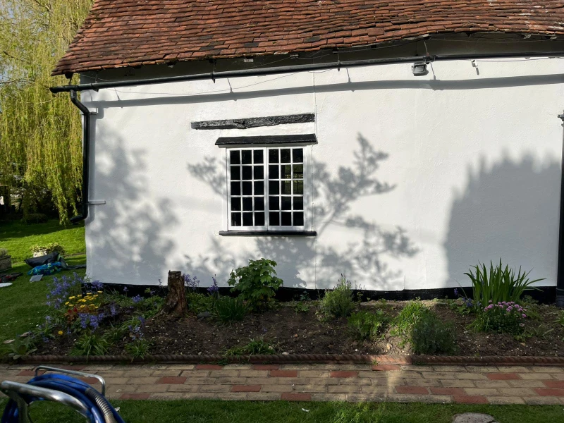 Louie Spence Cottage Wall Cleaning and Coating Essex Universal Eco Homes (7)